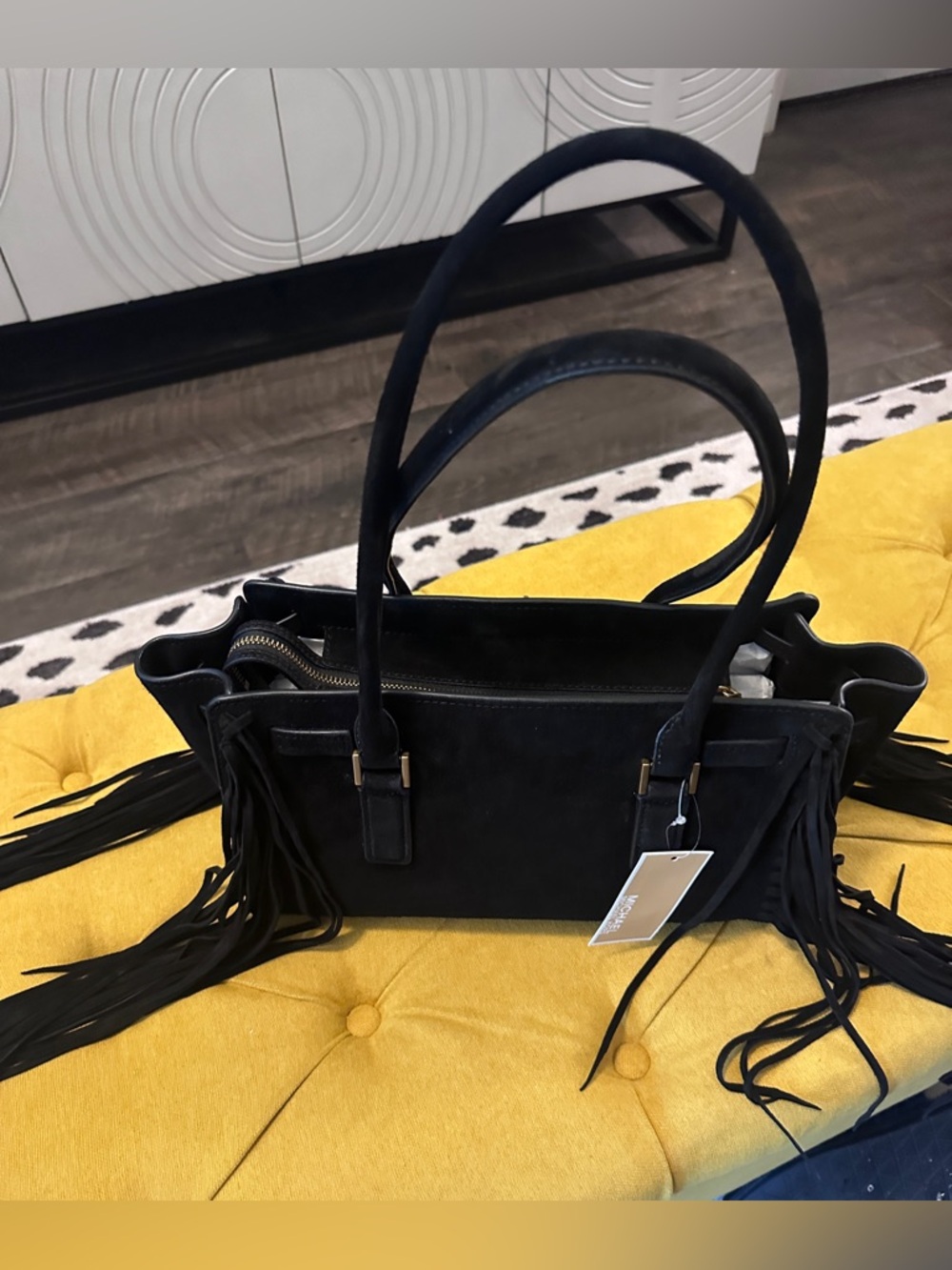 NEW MICHAEL KORS
Hamilton Moderne Small Fringed Suede Satchel BLACK - Picture 4 of 6